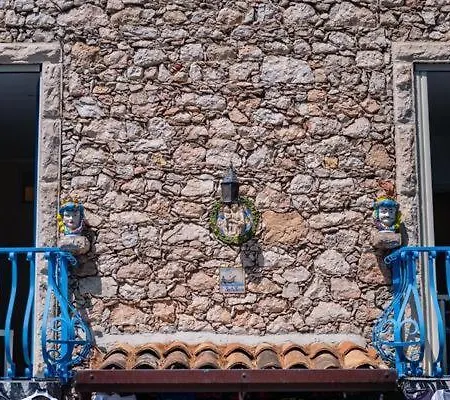Tovimar * Taormina