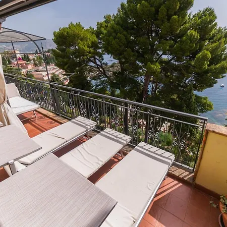 Tovimar * Taormina